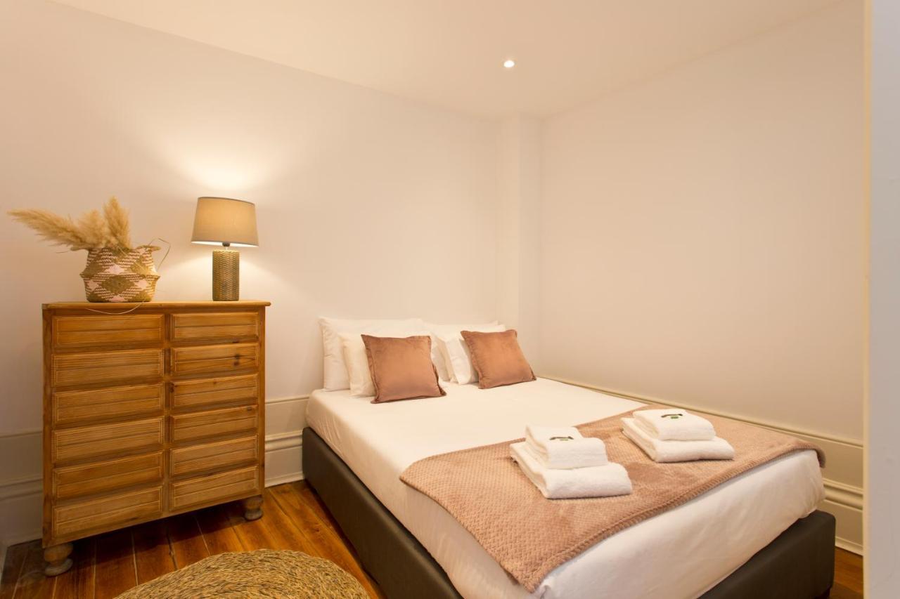 Fine Art Apartments City Center Porto Luaran gambar